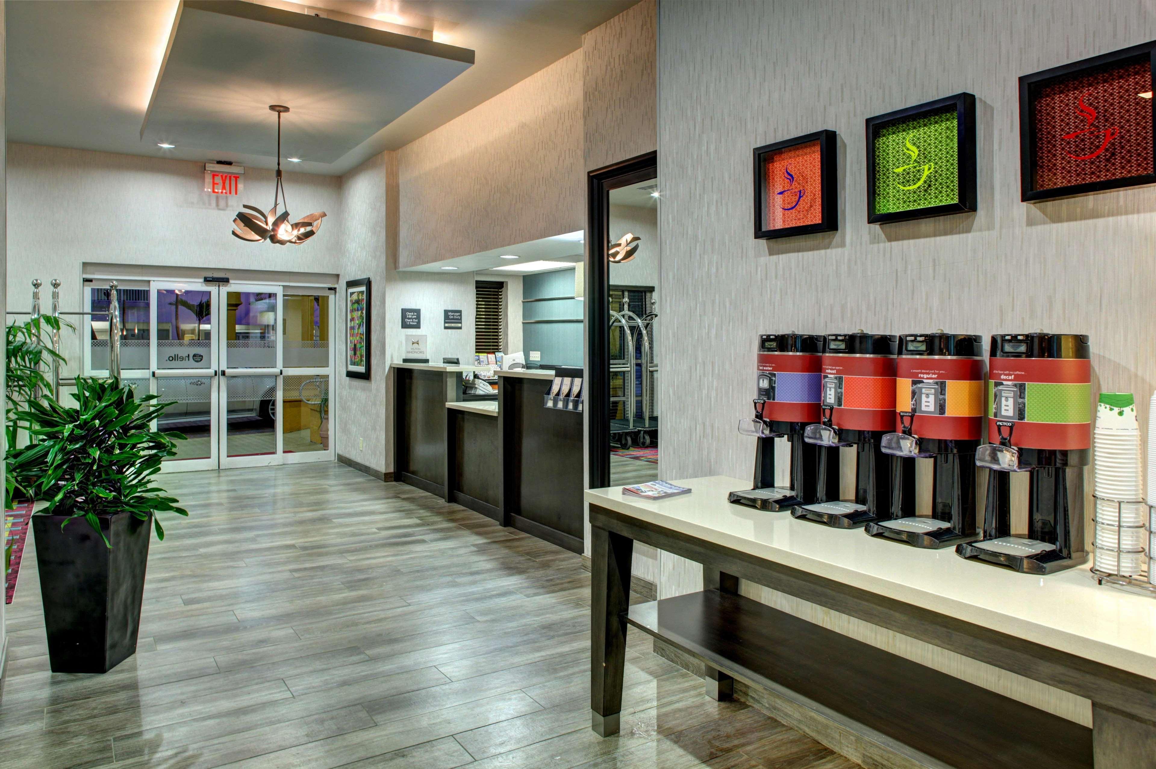 Hampton Inn Miami-Coconut Grove/Coral Gables Экстерьер фото