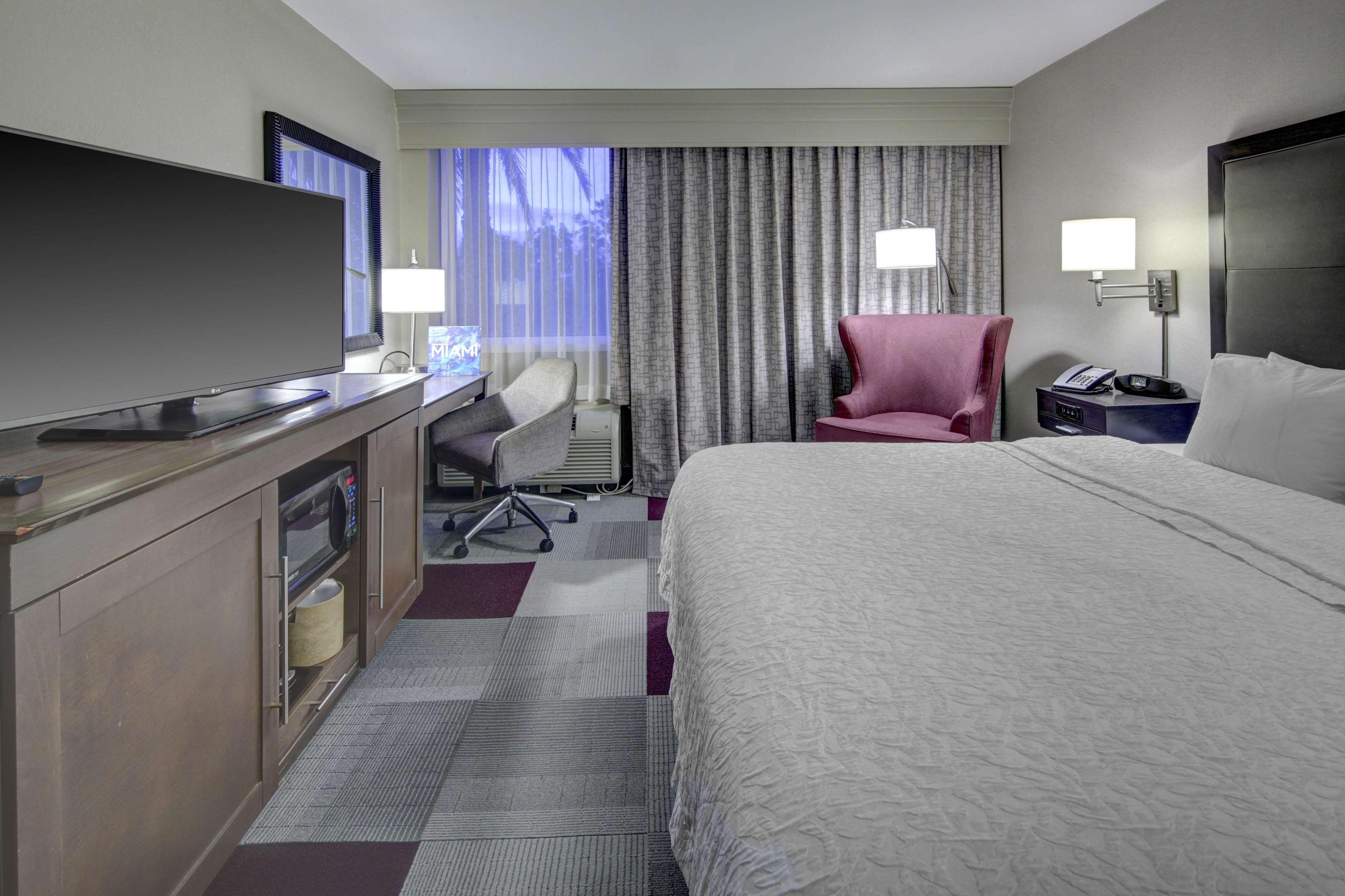 Hampton Inn Miami-Coconut Grove/Coral Gables Экстерьер фото