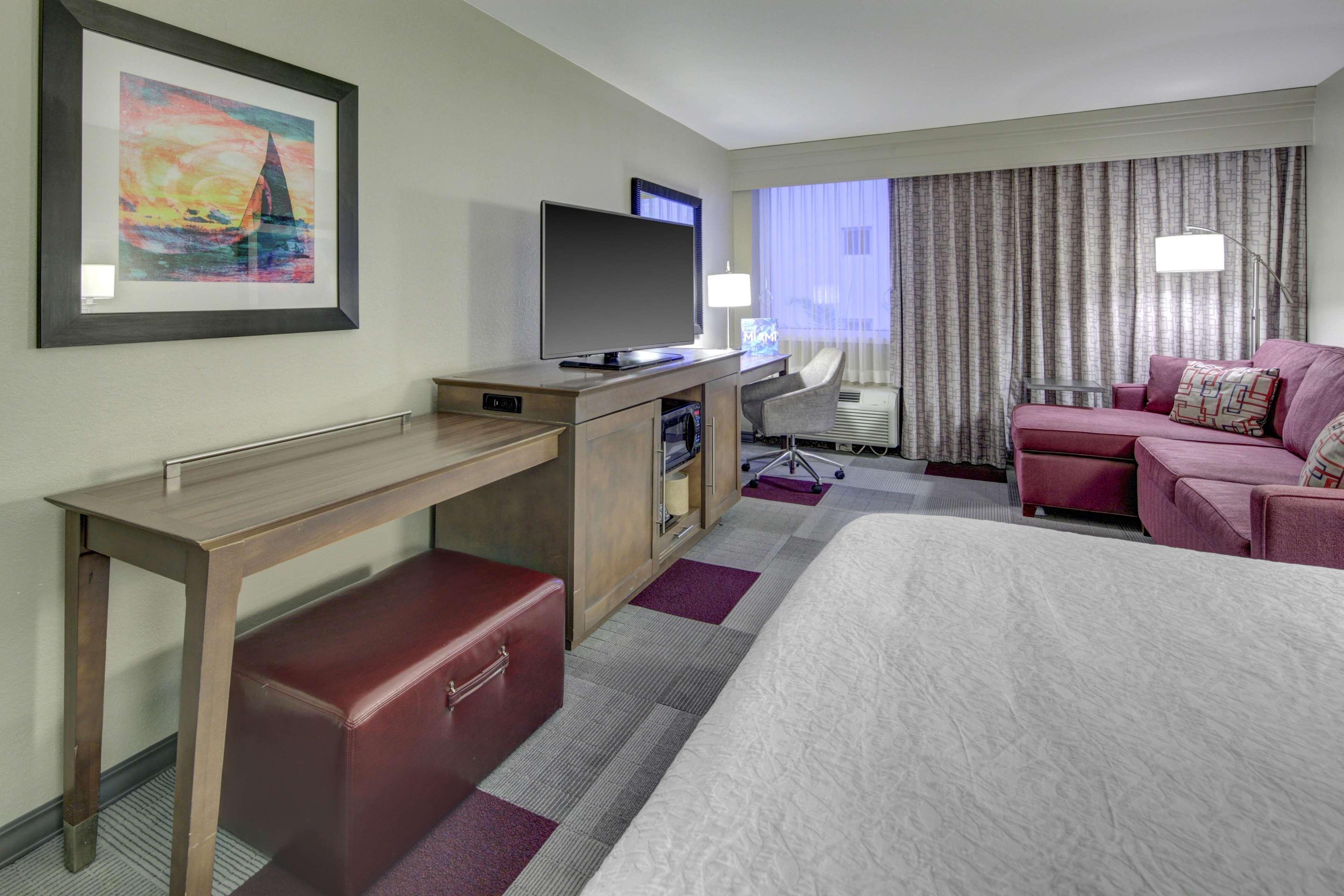 Hampton Inn Miami-Coconut Grove/Coral Gables Экстерьер фото