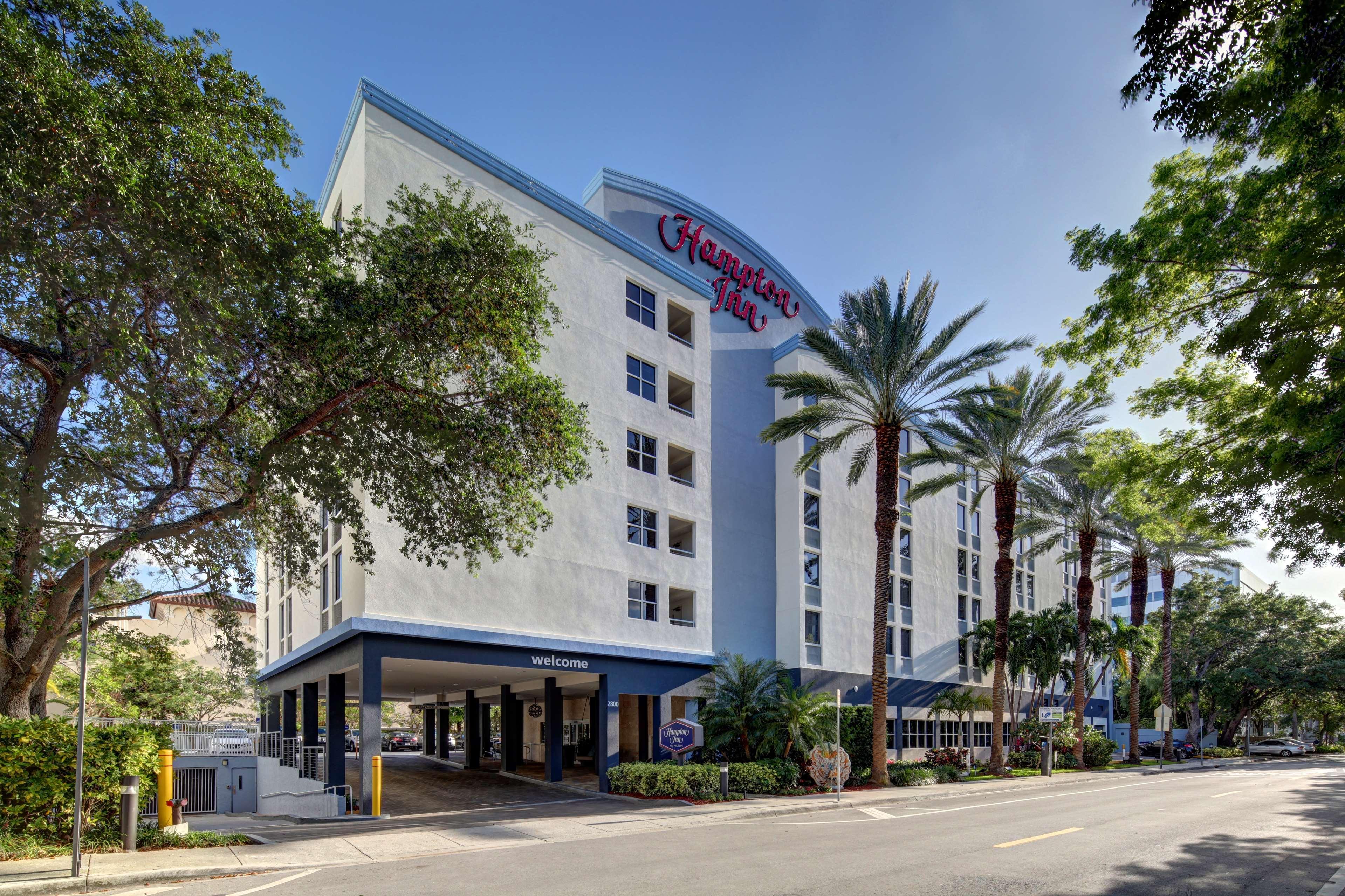 Hampton Inn Miami-Coconut Grove/Coral Gables Экстерьер фото