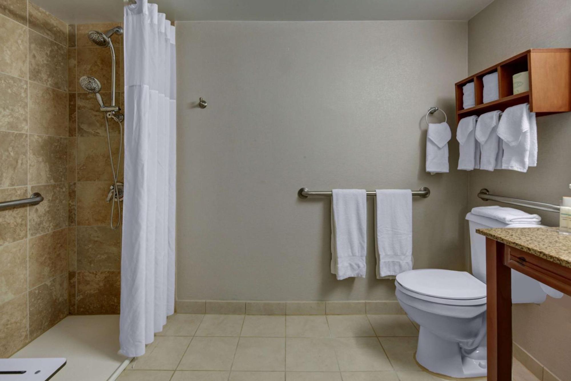 Hampton Inn Miami-Coconut Grove/Coral Gables Экстерьер фото
