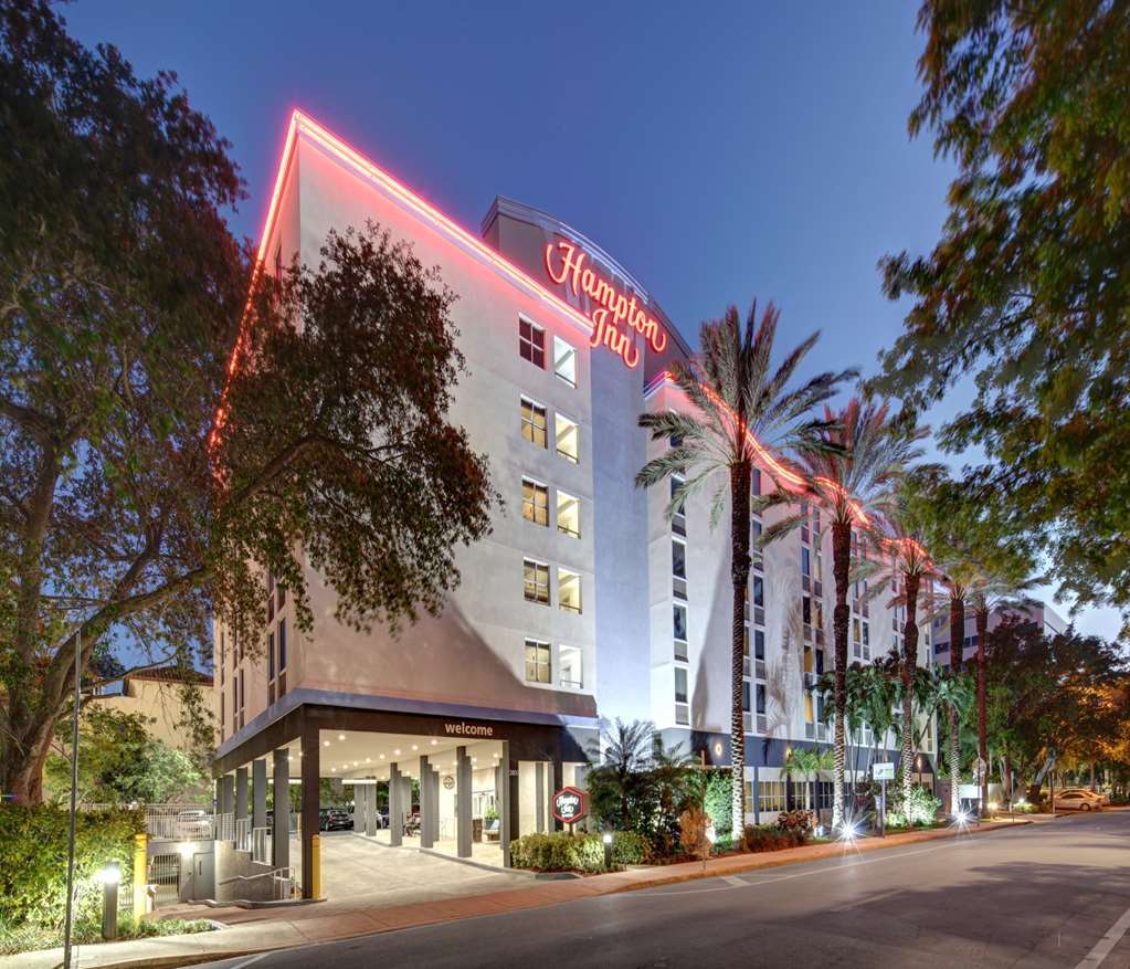 Hampton Inn Miami-Coconut Grove/Coral Gables Экстерьер фото